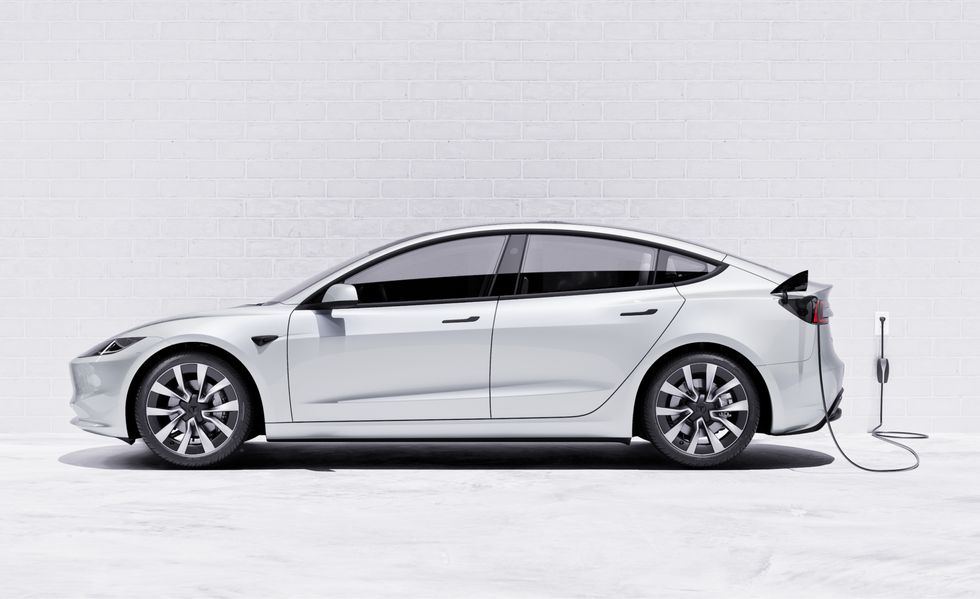 Tesla Model 3 (Europe-market refresh) Tesla Model 3 (Europe-market refresh)