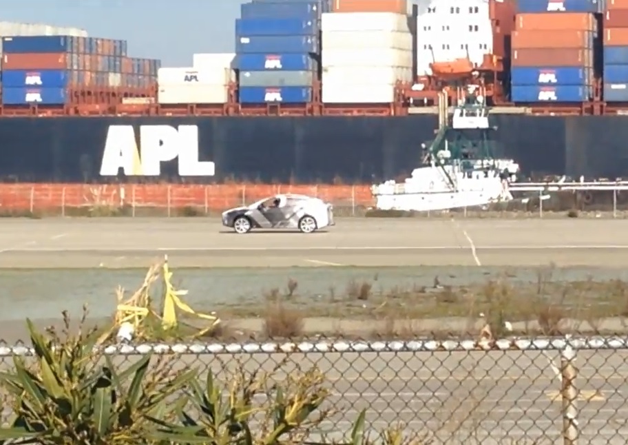 Tesla Model X Caught On Video In Acceleration Cornering Tests