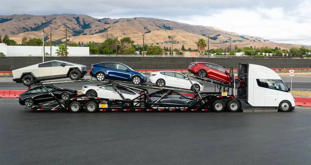 Tesla Semi loaded with Teslas, including a Cybertruck
