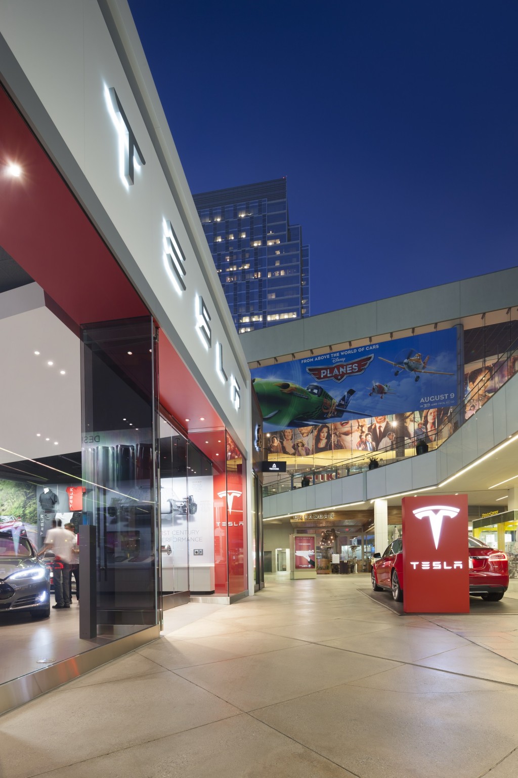 Tesla Begins Sales & Supercharging Blitz; Growth In Europe & Asia To Outpace North America By 2015