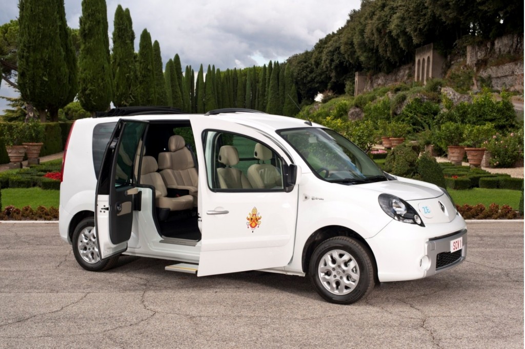 The Pope's Renault Kangoo Z.E. (Photo: Renault Italie)