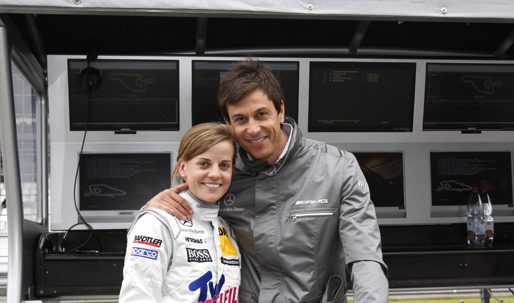 toto-wolff-and-wife-susie_100417173_l.jp
