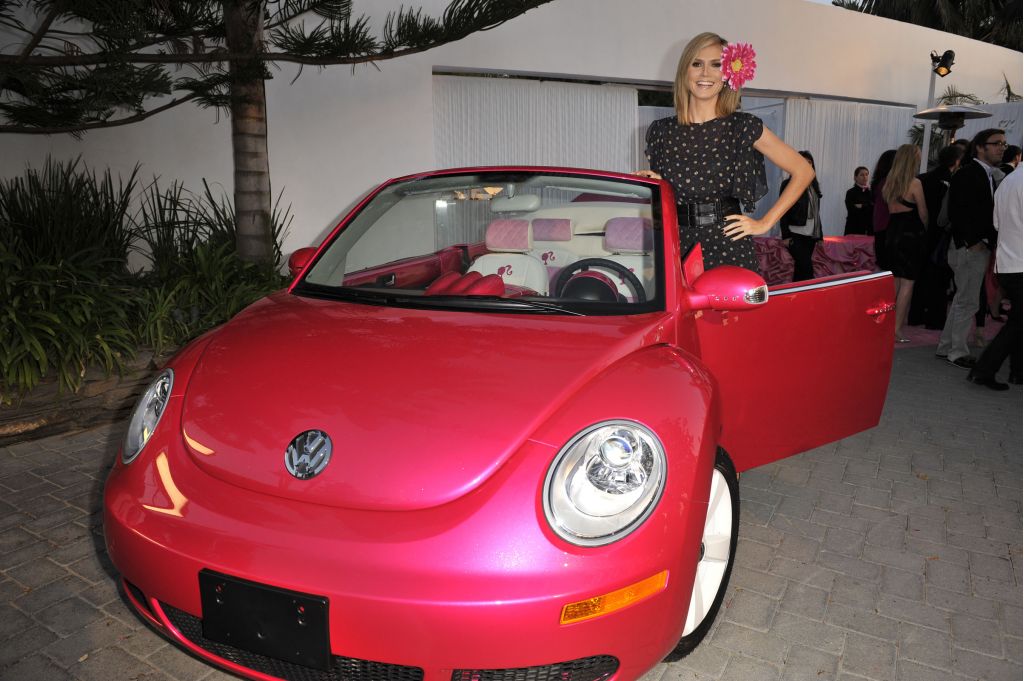 Image: Volkswagen Malibu Barbie New Beetle convertible, size: 1024 x