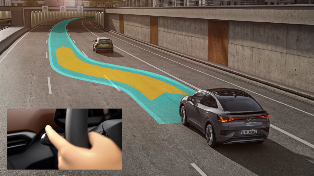 Volkswagen's mobility assistance with automatic lane change data Swarm Data