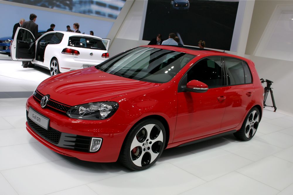 2010 Volkswagen GTI Is, Laughably, a Paris Show "Study" lead image