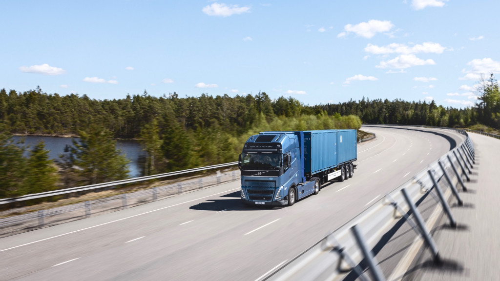 Volvo FH . hydrogen fuel cell semi truck