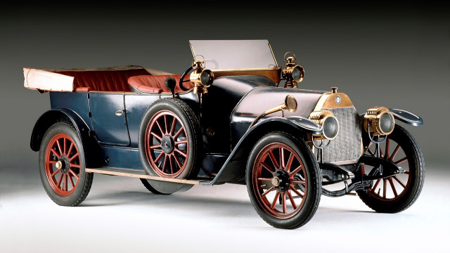 【希少】アルファロメオ　All cars from 1910 Alfa Romeo just celebrated its 110th birthday