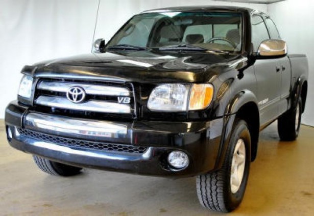 2004 Toyota Tundra used car