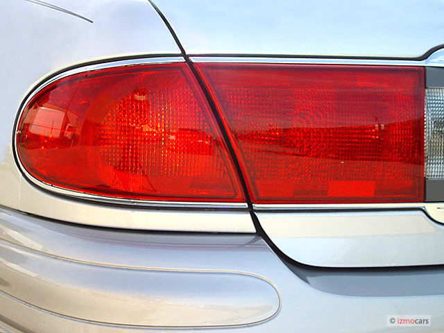 Image: 2005 Buick LeSabre 4-door Sedan Custom Tail Light, size: 640 x