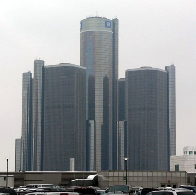 2005 Detroit Auto Show: Behind The Scenes