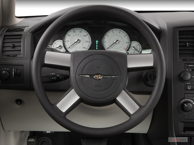 Image: 2007 Chrysler 300-Series 4-door Sedan 300 RWD Steering Wheel