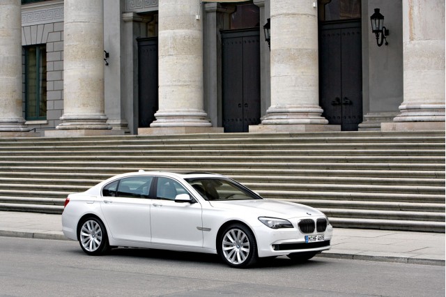 Preview: 2010 BMW 760i