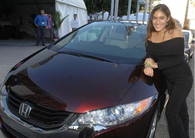 2009 Honda FCX Clarity, being delivered to 19-year-old actress Q’orianka Kilcher