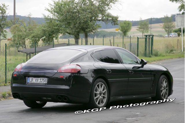 2010 Porsche Panamera spy shots