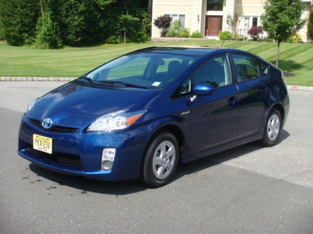 2010 Toyota Prius side