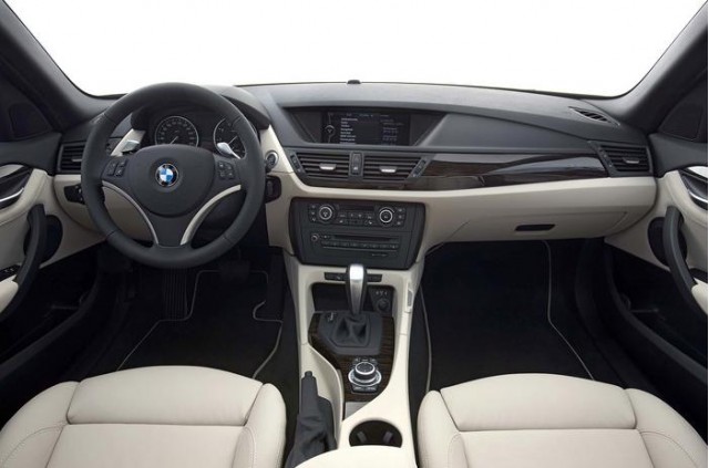 2011 BMW X1 SUV