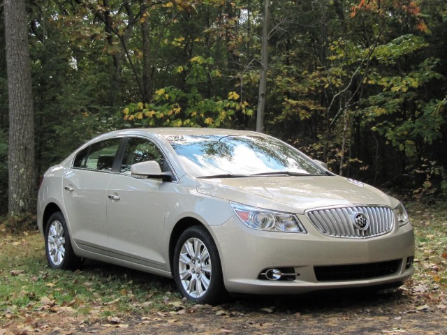2012 buick lacrosse review