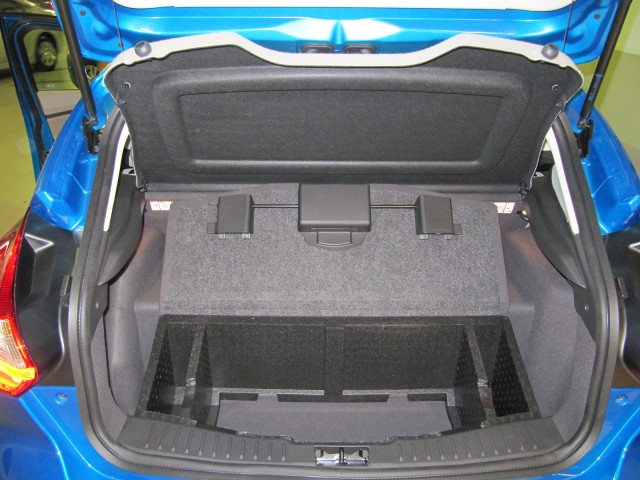 2012 ford focus hatchback cargo cover