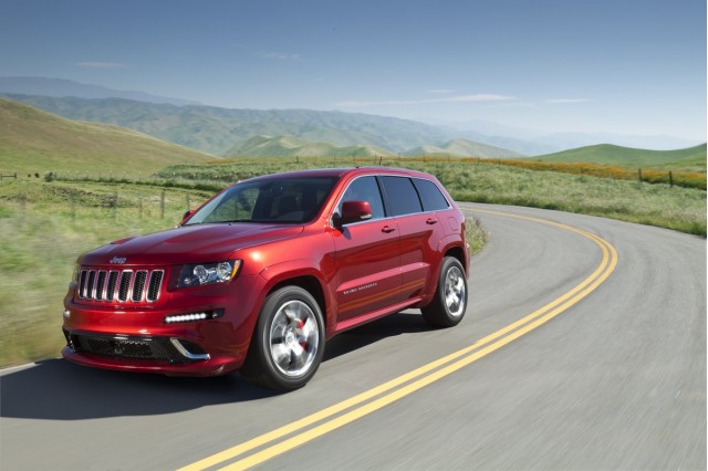 2011-2012 Jeep Grand Cherokee, Dodge Durango Recalled For Fire Risk post image