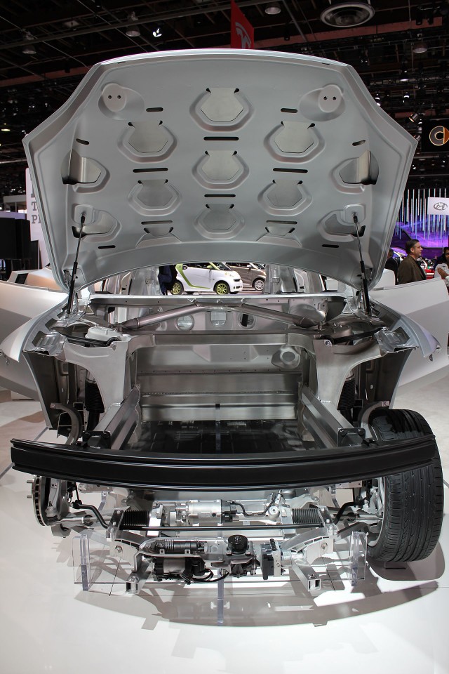 Tesla Model S Aluminum Body: Why Repair Costs Are Higher
