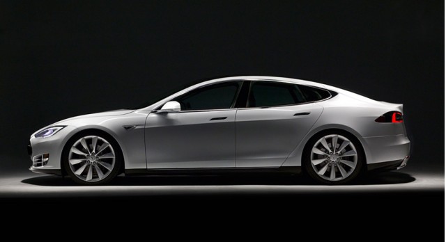 Tesla Reveals Model S Logs, Says New York Times Writer Fudged Facts post image
