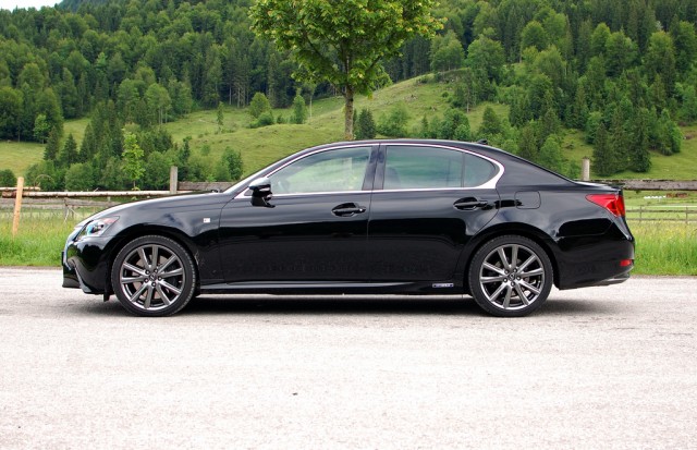 https://images.hgmsites.net/med/2013-lexus-gs-450h_100392943_m.jpg
