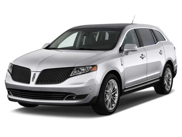 2013 Lincoln MKT 4-door Wagon 3.7L FWD Angular Front Exterior View