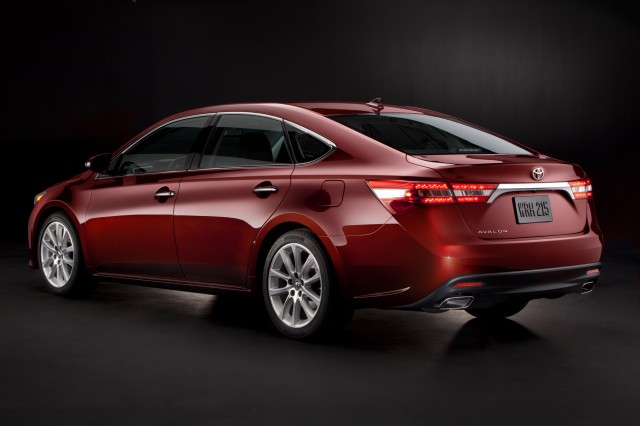 Hyundai Elantra Coupe And GT Driven, 2013 Avalon Hybrid: Today's Car News post image