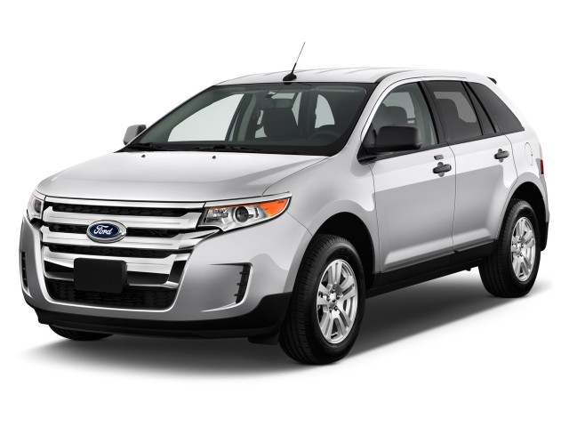 2014 Ford Edge 4-door SE FWD Angular Front Exterior View