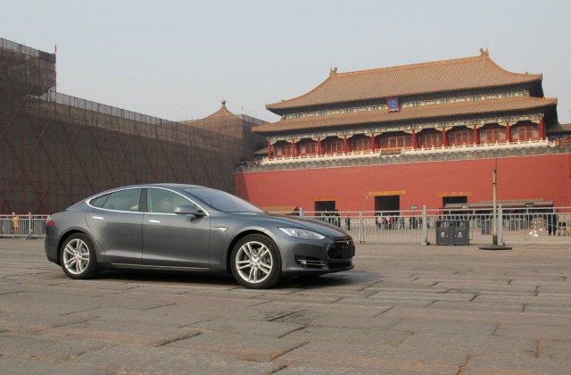 2014 Tesla Model S in China