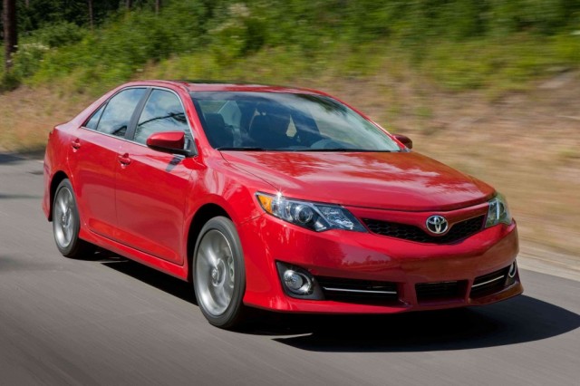 2014 Toyota Camry, Avalon Recalled For Suspension Problem post image