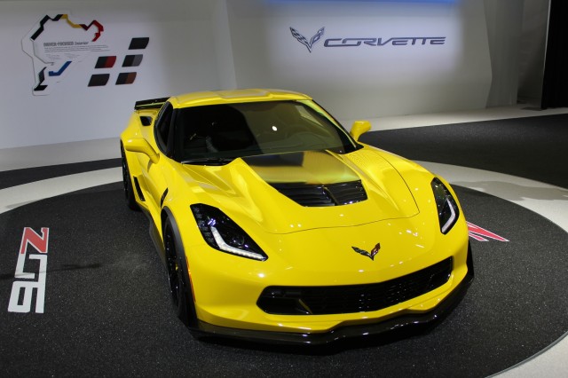 2015 Chevrolet Corvette Z06 - 2014 Detroit Auto Show live photos
