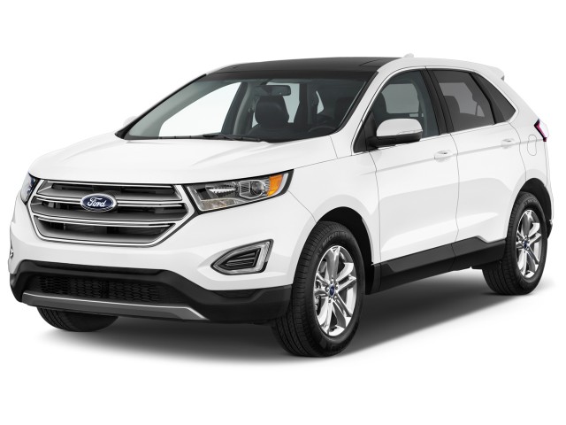 2015 Ford Edge 4-door SEL FWD Angular Front Exterior View