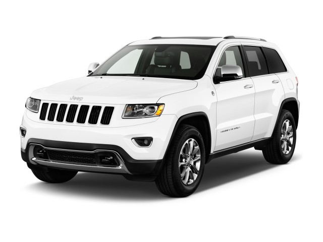 2015 Jeep Grand Cherokee 4WD 4-door Limited Angular Front Exterior View