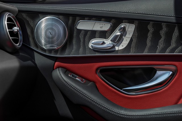 2015 Mercedes-Benz C-Class 2015 Mercedes-Benz C-Class