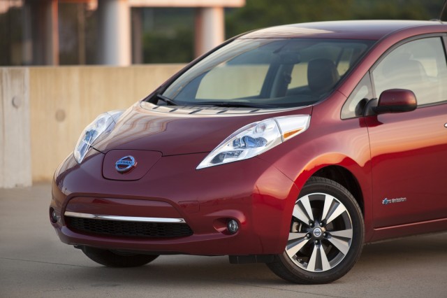 2015 nissan on sale leaf specs