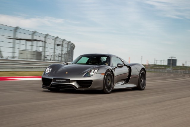 Porsche 918 Plug In Hybrid Supercar Ends Production After Units 2017 Porsche 918 Spyder