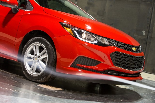 2016 Chevrolet Cruze (Chevy) Review, Ratings, Specs, Prices, and