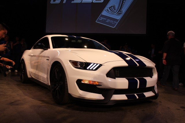 2016 Ford Mustang Shelby GT350 - 2014 Los Angeles Auto Show live preview photos