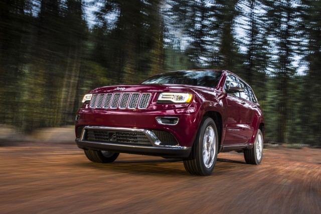 2016 Jeep Grand Cherokee recalled for transmission problem, over 37,000 vehicles affected post image