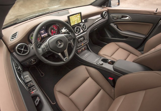 2016 Mercedes-Benz CLA