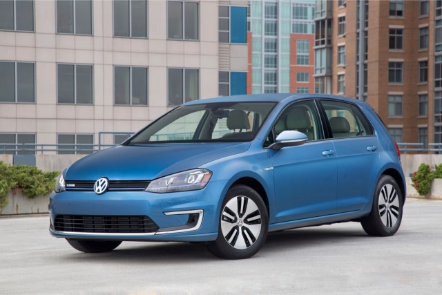 2016 Volkswagen CC, e-Golf, Golf R, Tiguan recalled to fix child locks post image