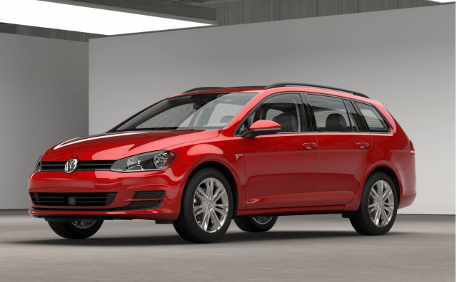 2016 Volkswagen Golf vs. 2016 Ford Focus: Compare Cars post image