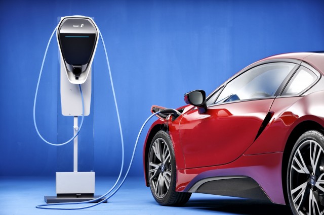 2016 BMW i8 with BMW Home Charger Connect charging station