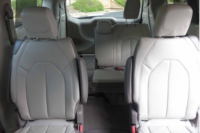 2017 Chrysler Pacifica Touring-L Plus 2017 Chrysler Pacifica Touring-L Plus