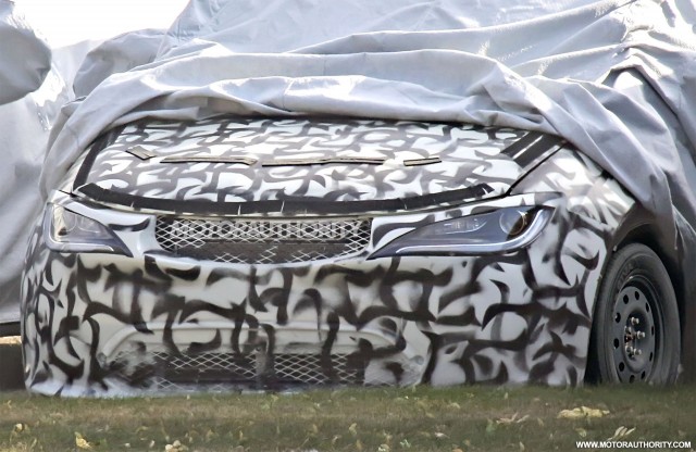 2017 Chrysler Town & Country spy shots - Image via S. Baldauf/SB-Medien 2017 Chrysler Town & Country spy shots - Image via S. Baldauf/SB-Medien
