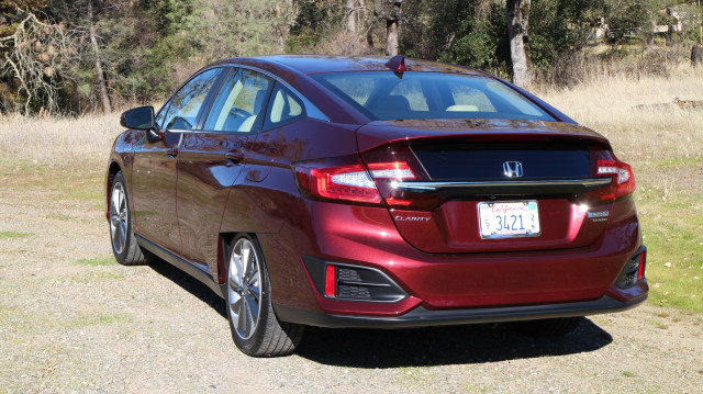 2018 Honda Clarity Plug-In Hybrid drive, Napa Valley, Caifornia, Dec 2017 2018 Honda Clarity Plug-In Hybrid drive, Napa Valley, Caifornia, Dec 2017