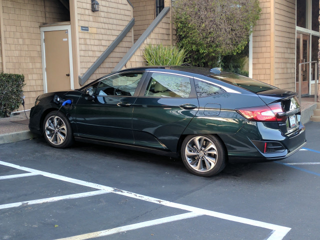 2018 Honda Clarity PHEV Plugged into L1 in Corte Madera, Calif.