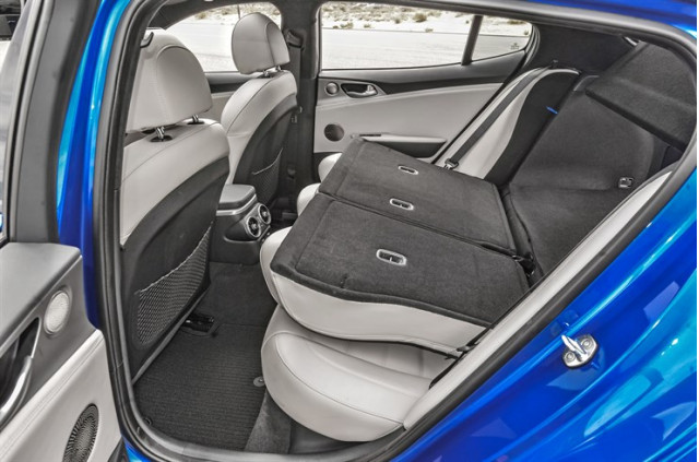 2018 Kia Stinger GT 2018 Kia Stinger GT