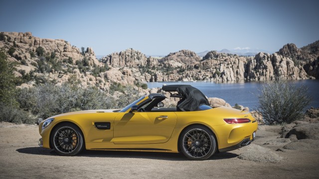 2018 Mercedes-AMG GT C Roadster 2018 Mercedes-AMG GT C Roadster